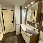 Hochheide Apartment *